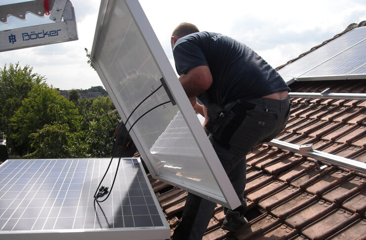 Green Technology – The Pros and Cons of This Revolution
