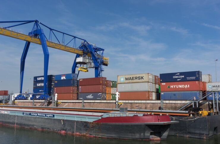 How Shipping Ports can Become More Sustainable sustainable shipping ports